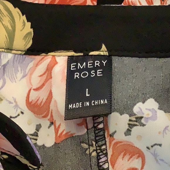 EMERY ROSE. Floral pattern …Size L - Picture 7 of 8